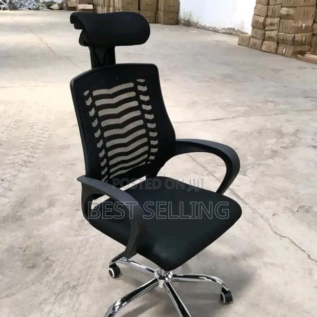 Simple Headrest Office Chair