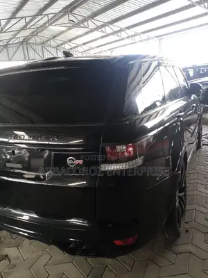 Land Rover Range Rover Sport SVR 2019 Black