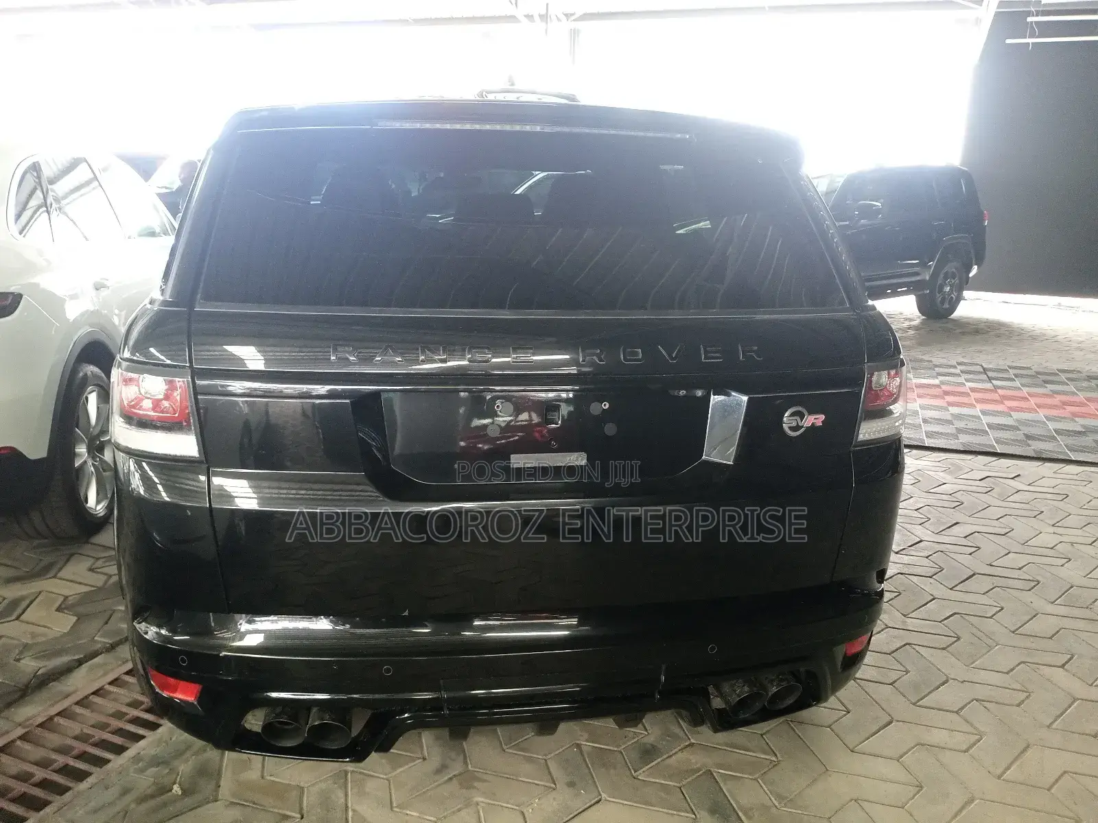 Land Rover Range Rover Sport SVR 2019 Black