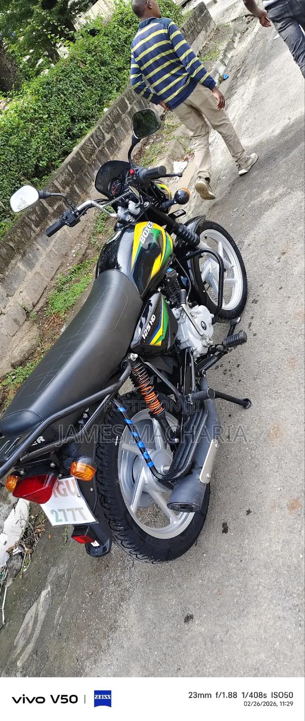 Bajaj Boxer 125 2026 Black - thumbnail 4