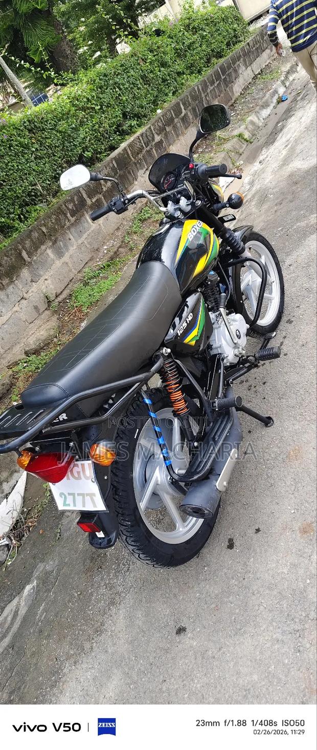 Bajaj Boxer 125 2026 Black - thumbnail 6