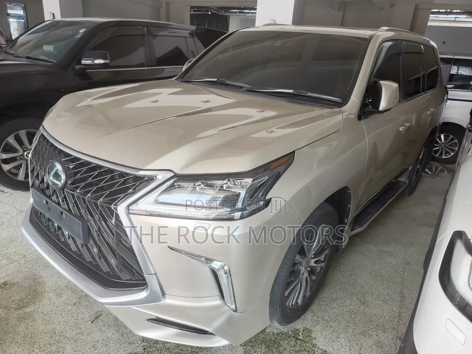 Lexus LX 2016 Beige