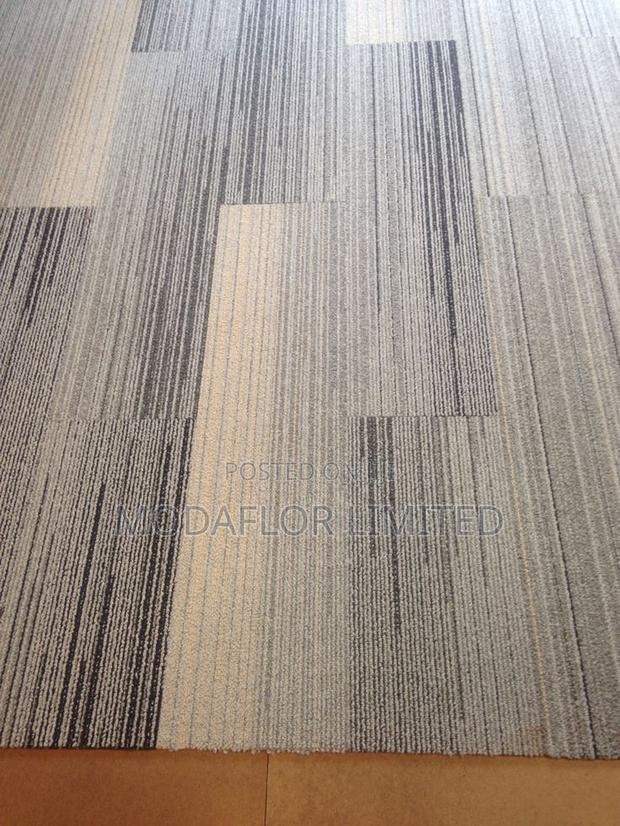 Modern Commercial Carpet Tiles - main view