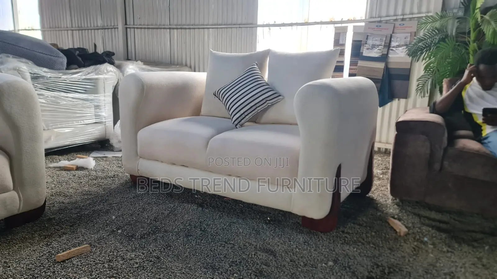 Unwinding New Modern 5 Seater Sofa 3,2
