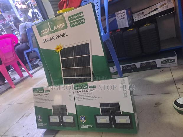 2 in 1 300 Watts Solar Floodlight - thumbnail 2