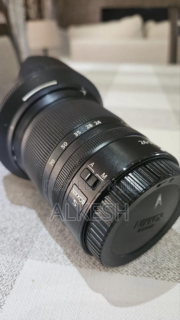 Nikon 24 - 70mm F4 S Z Mount Lens - thumbnail 4