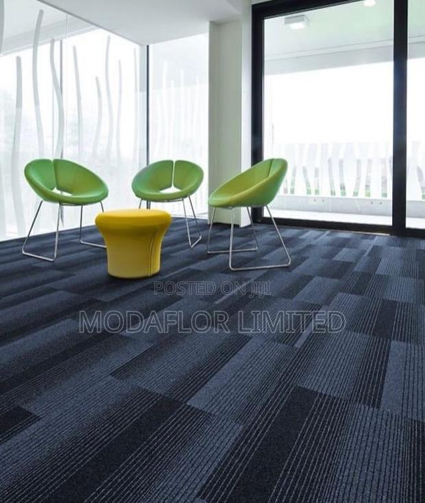 Commercial Carpet Tiles for Workspaces