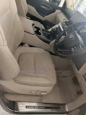 Toyota Land Cruiser 2024 White
