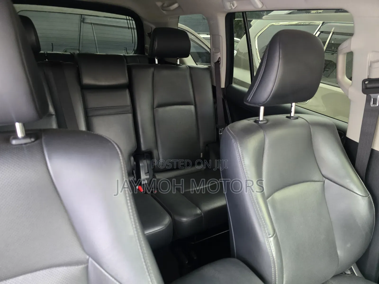 Toyota Land Cruiser Prado 2017 Pearl