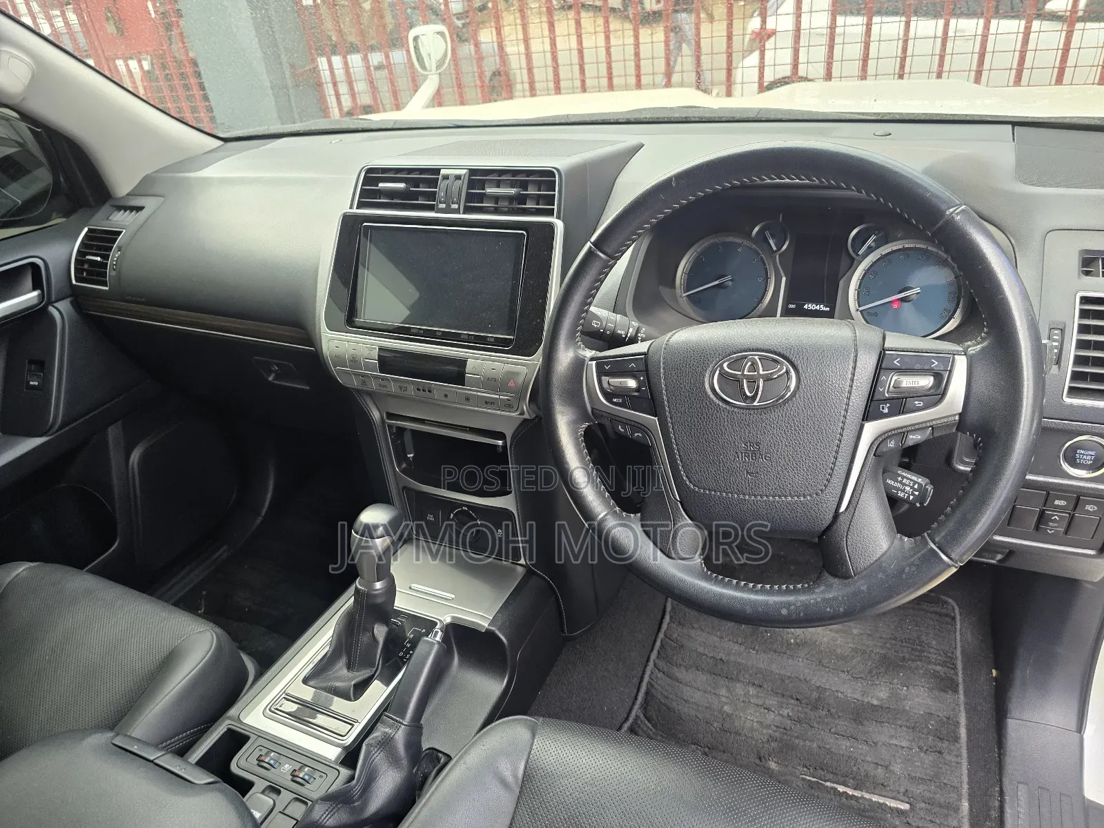 Toyota Land Cruiser Prado 2017 Pearl