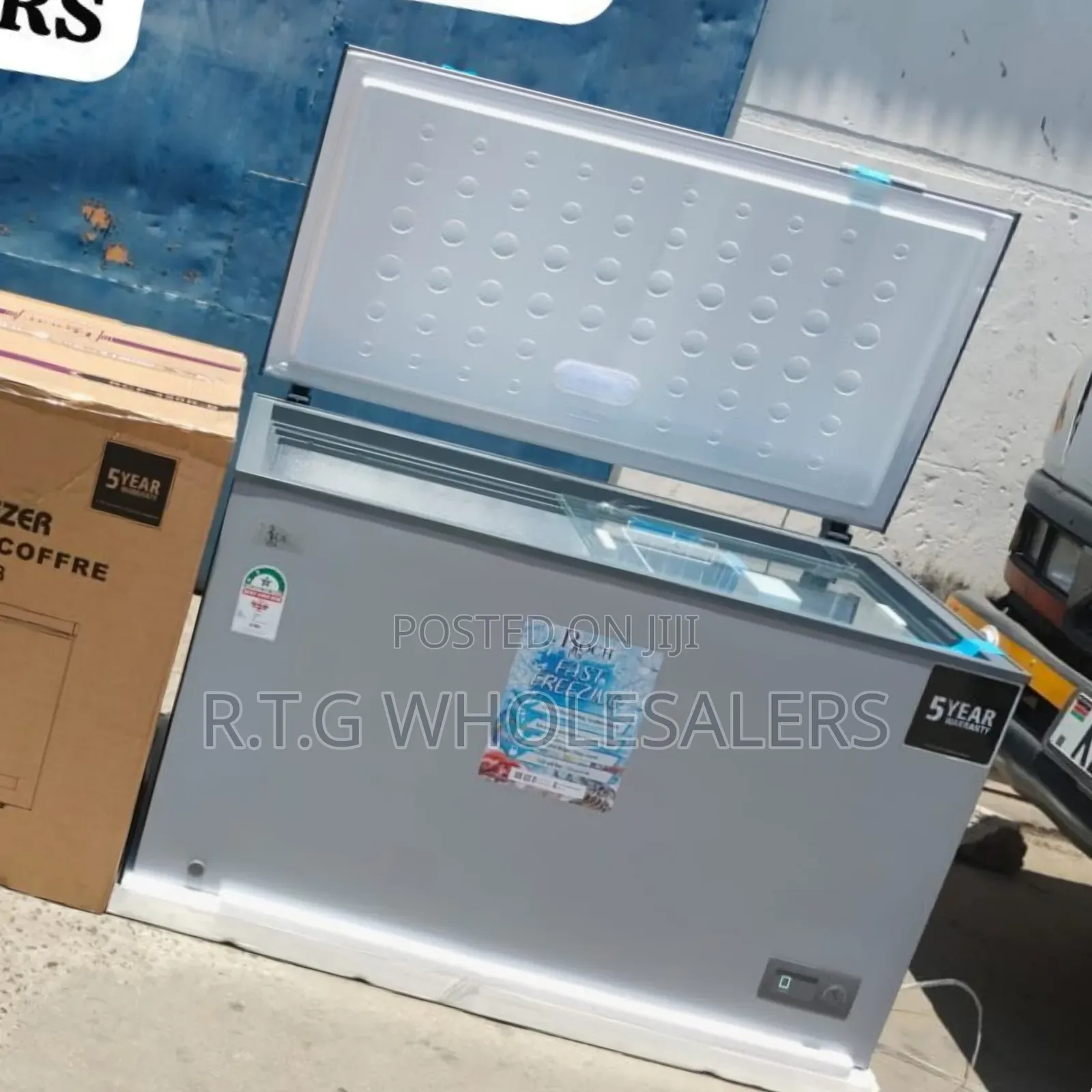 Roch 380 L Chest Freezer Rcf‐450‐K‐B | 3 Star Rating