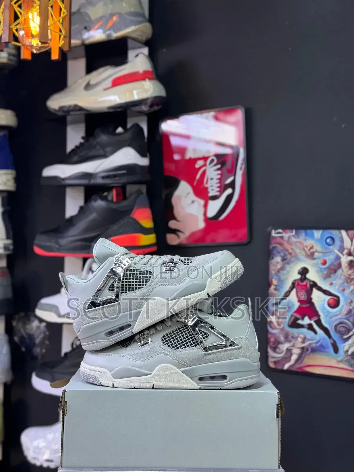 Air Jordan 4 Frozen Moment