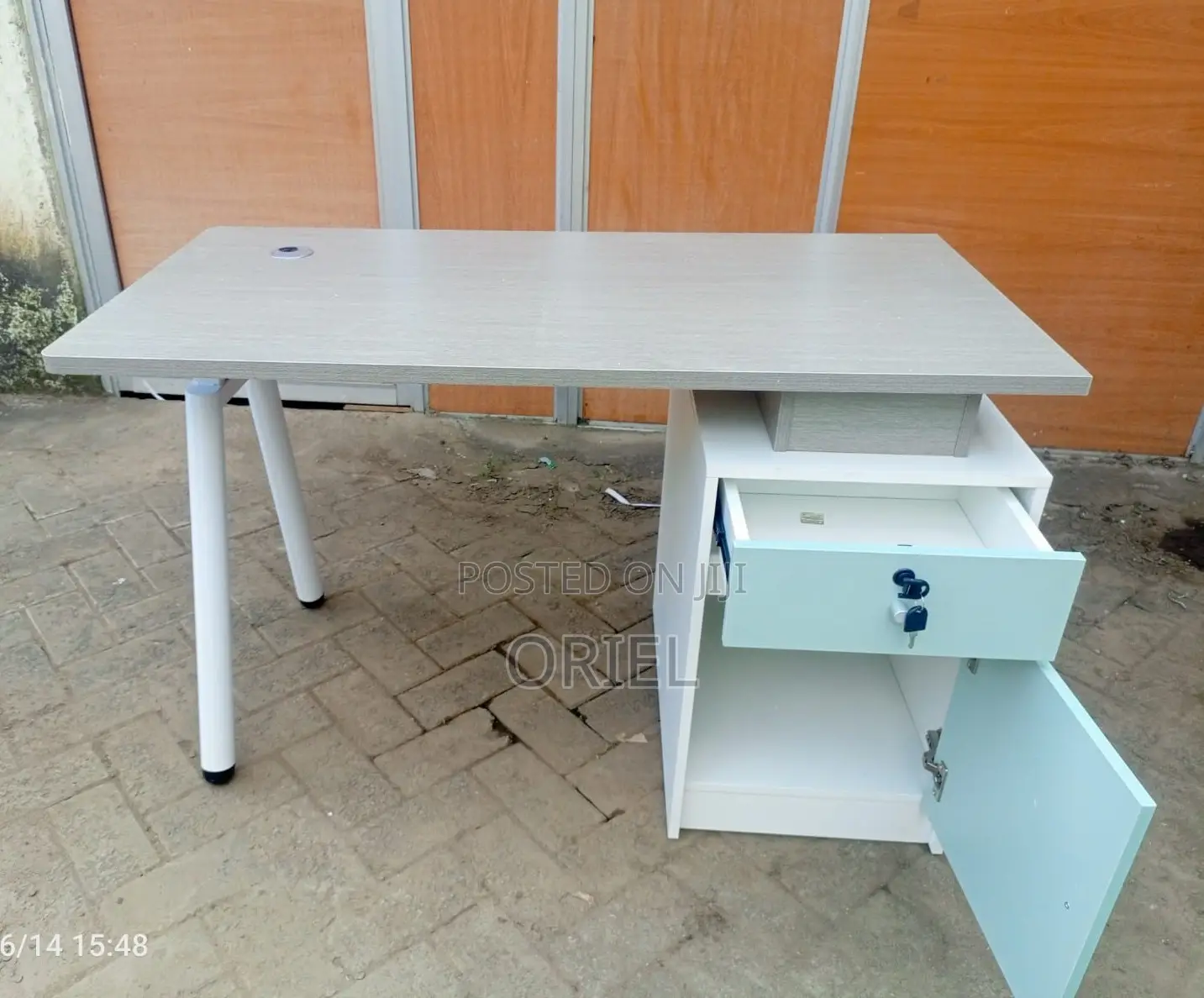 Modern Office Desk : 1200mm Executive Office Single Staff Desk