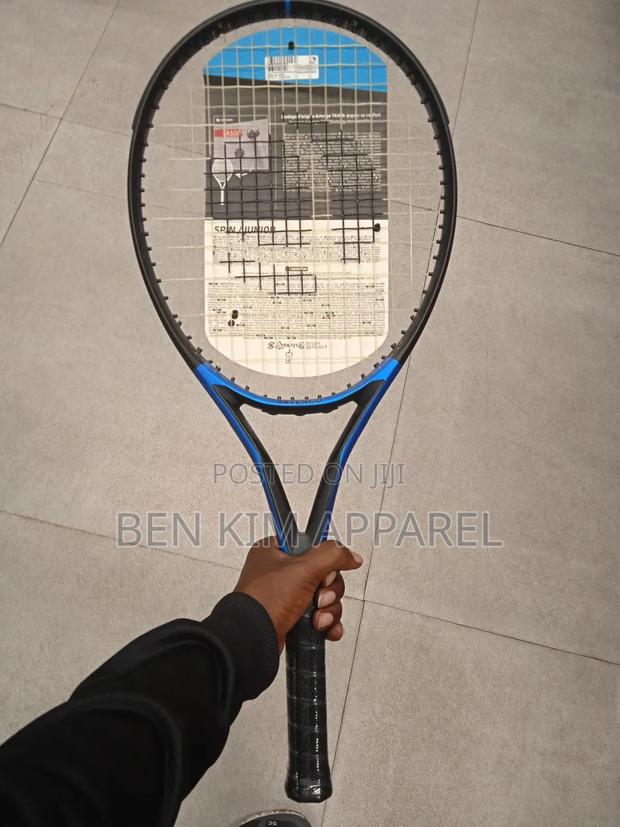 Advanced Pro Level Junior 26 Inches Carbon Fiber Tennis Racket 255gms