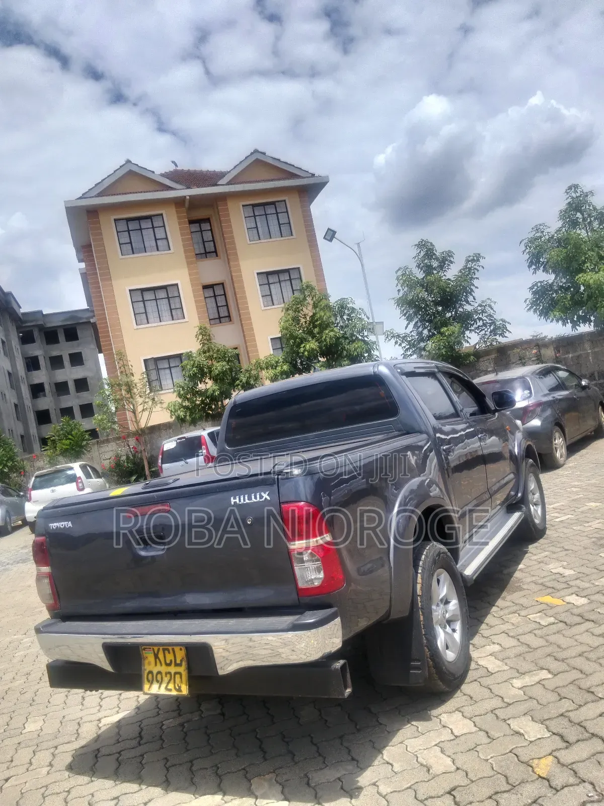 Toyota Hilux 2.5 D-4D SRX 2011 Black