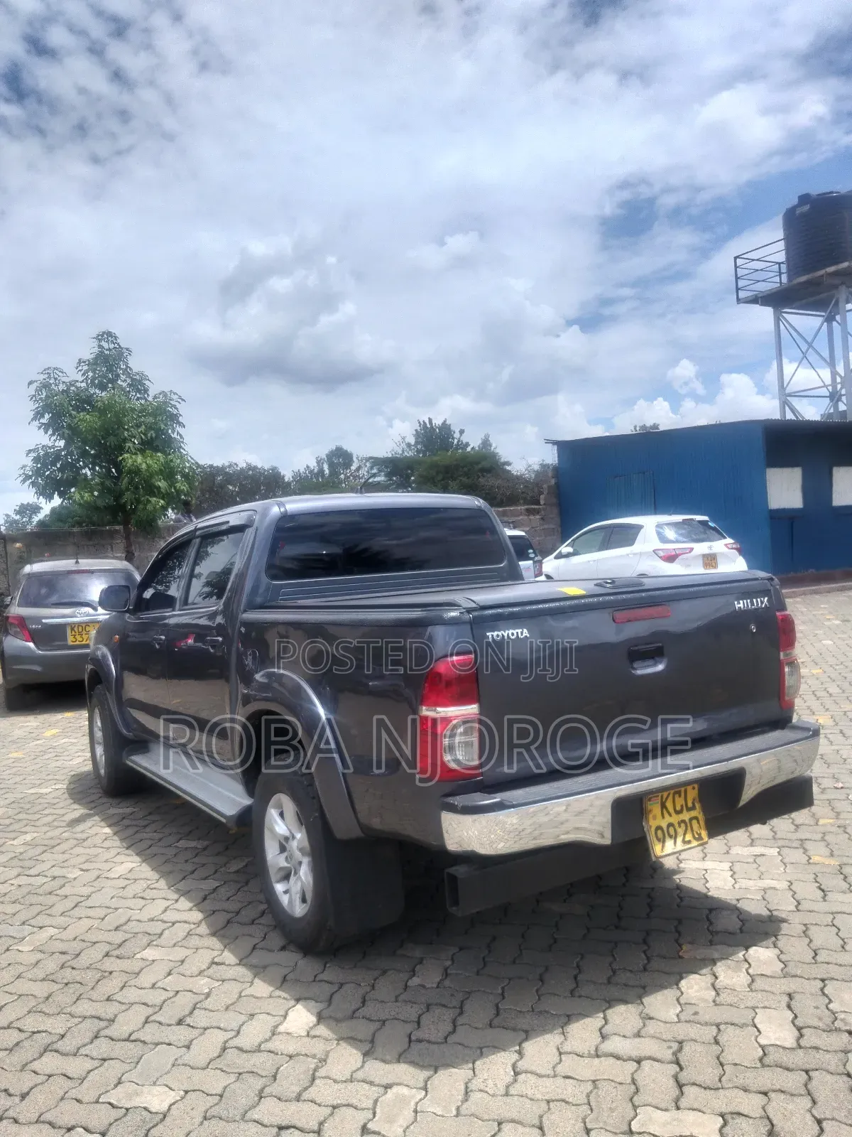 Toyota Hilux 2.5 D-4D SRX 2011 Black