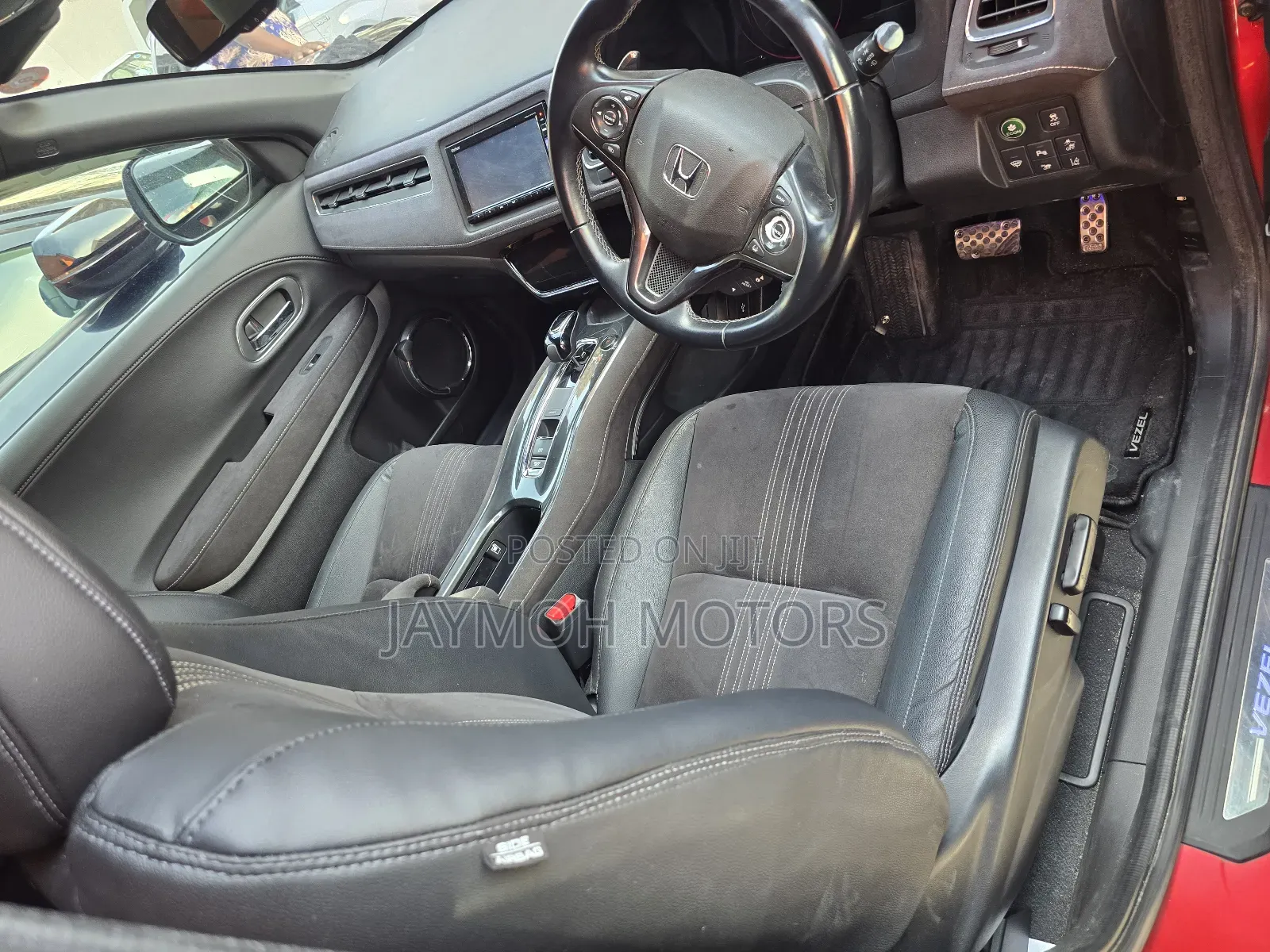 Honda Vezel 2019 Red