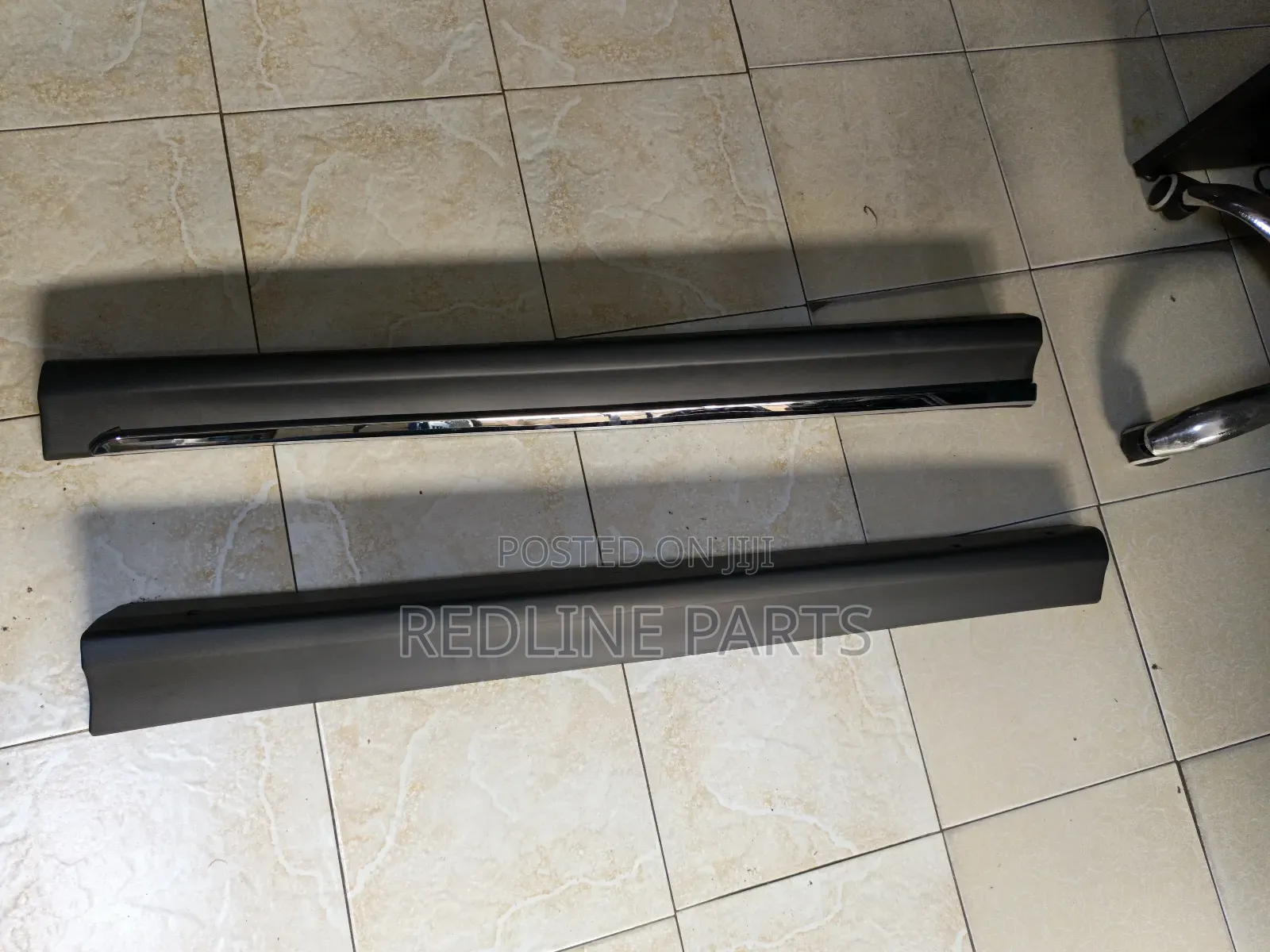 Subaru Forester Sj5 Front Door Moulding