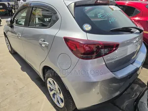Mazda 2 2019 Silver