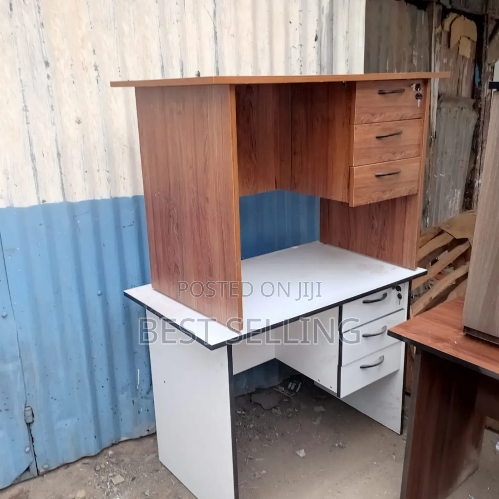 .0.9m Office Desk