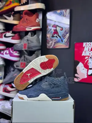 Levi’S X Air Jordan 4 Retro “Denim”