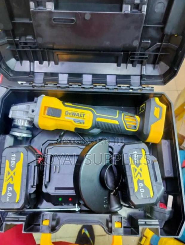 Powerful Cordless Grinder