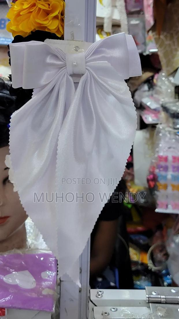 White Silk Bow Clip - thumbnail 3
