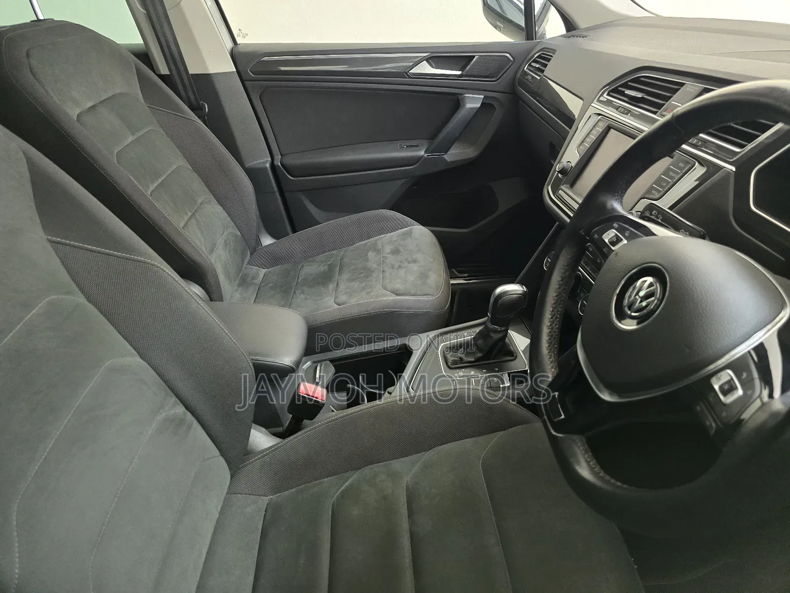 Volkswagen Tiguan 2019 Silver