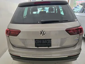 Volkswagen Tiguan 2019 Silver