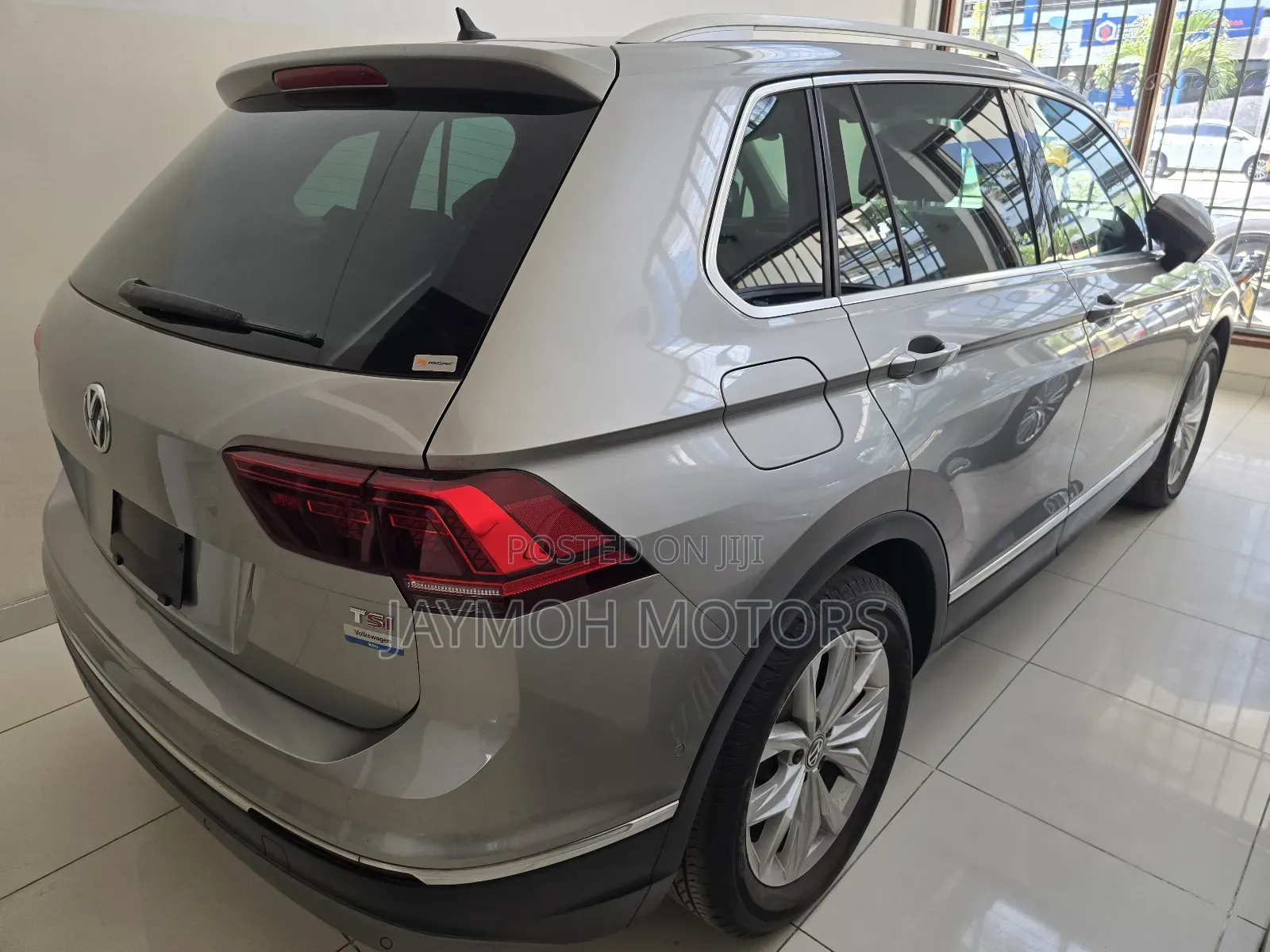 Volkswagen Tiguan 2019 Silver