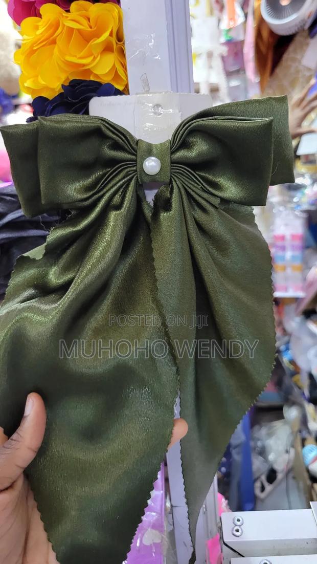 Jungle Green Hair Bow Clip - thumbnail 2