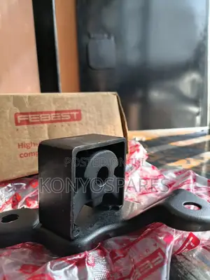 Exhaust Pipe Mounting Bracket T30