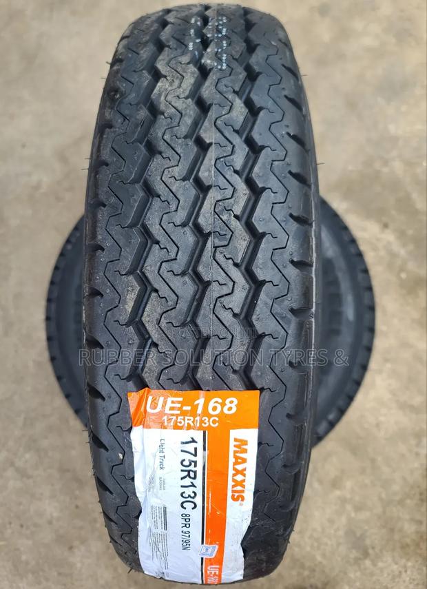 175r13 C Maxxis Tires L/T - main view