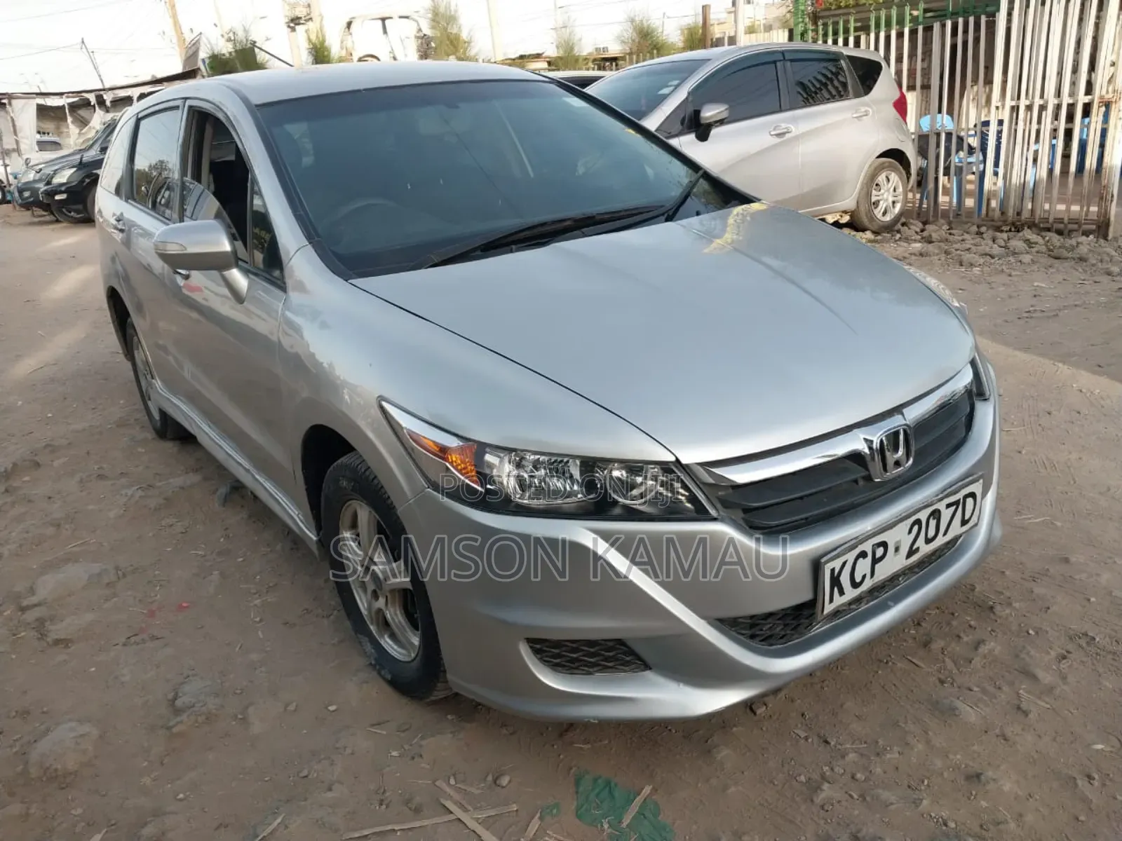 Honda Stream 2010 Silver