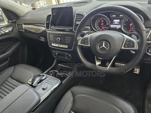 Mercedes-Benz GLE-Class 2019 White
