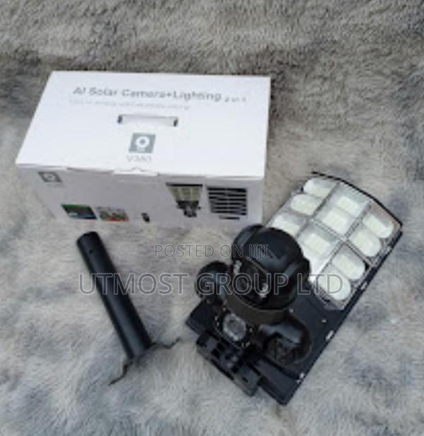 V380 Solar 4g PTZ Camera With Flood Light - main view