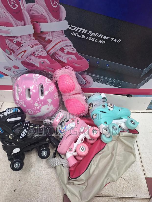 Quad Skates With Complete Gear - main view