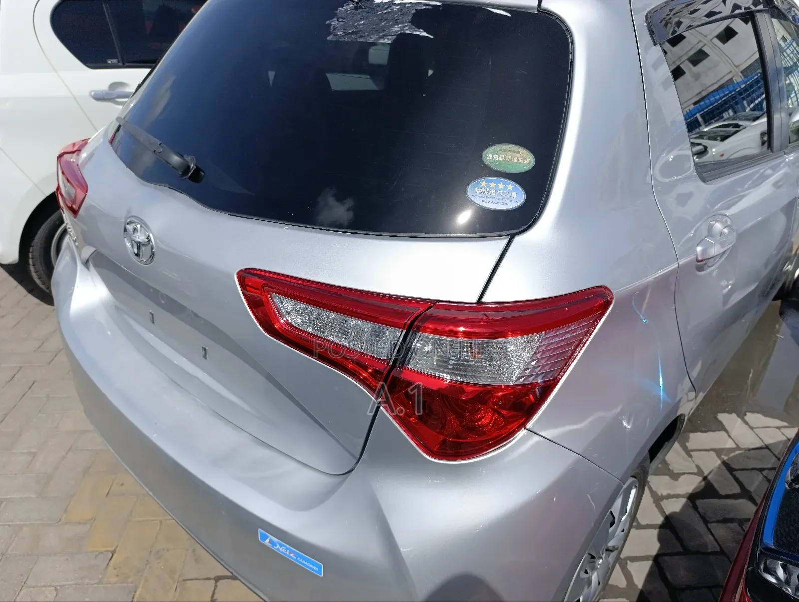 Toyota Vitz 1.0 FWD 5dr 2019 Silver