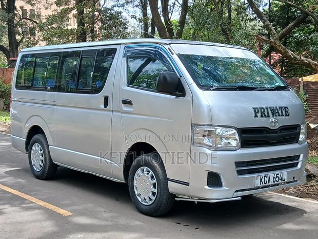 Toyota HiAce 2012 Silver - thumbnail 3