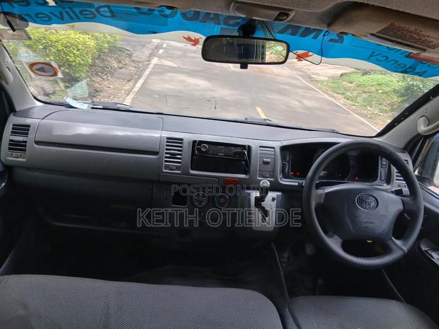 Toyota HiAce 2012 Silver - thumbnail 8