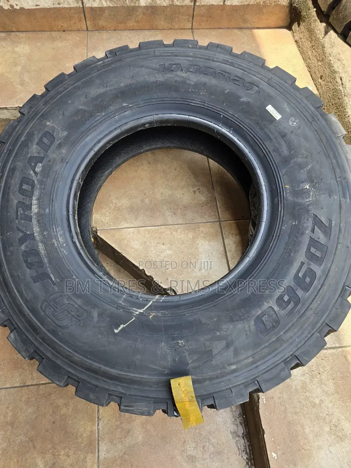 1000r20 Joyroad Tyres (Diff)