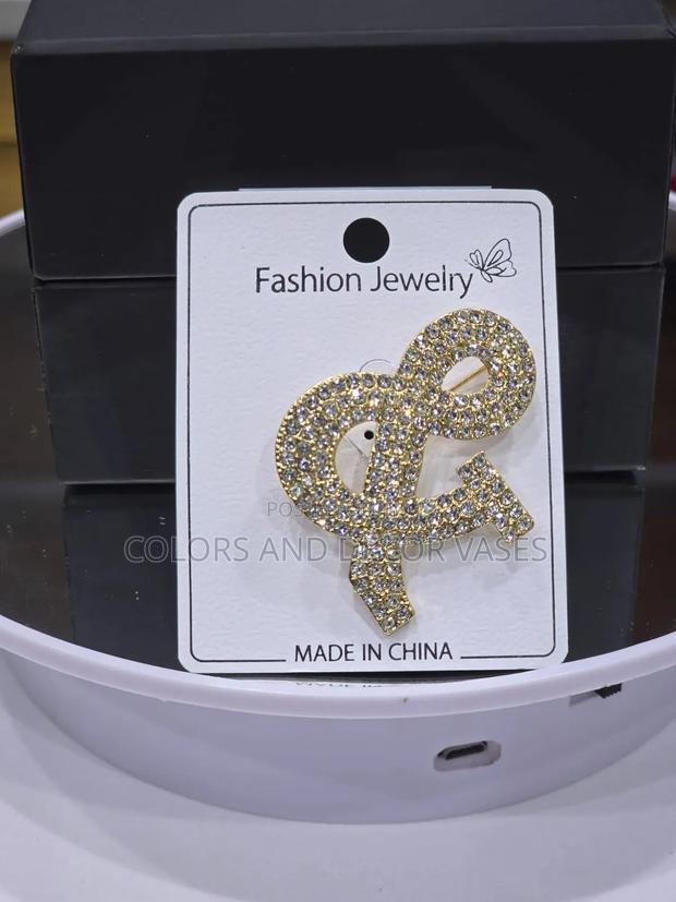 Unique Gold Outfit Accessory Brooches - main view