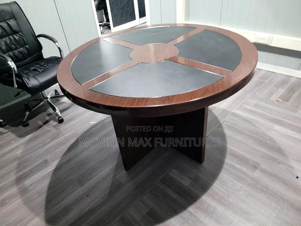 Mahogany Round Table