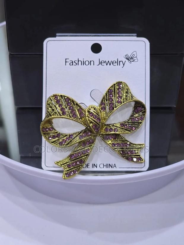 Royal Glow Statement Brooch - main view