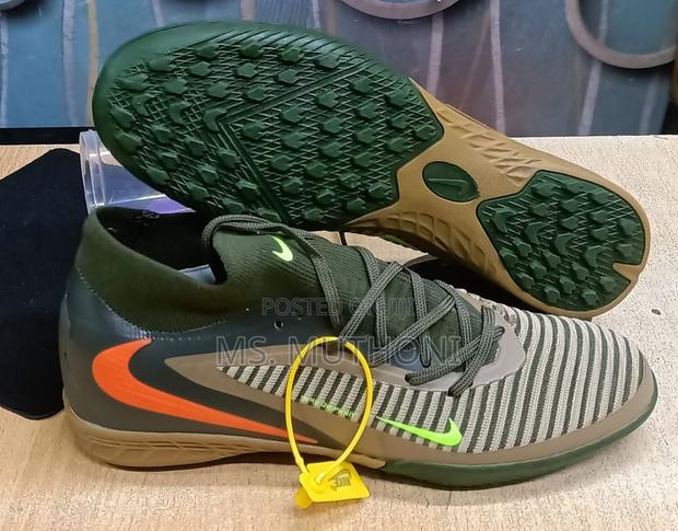 Nike Phantom 6 Academy Turf Football Boots Size 40-45 - thumbnail 5