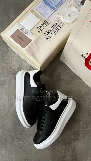 Alexander Mcqueen Oversized Sneakers In Black And White.