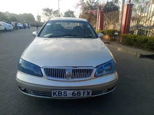 Nissan Bluebird 2005 Gold