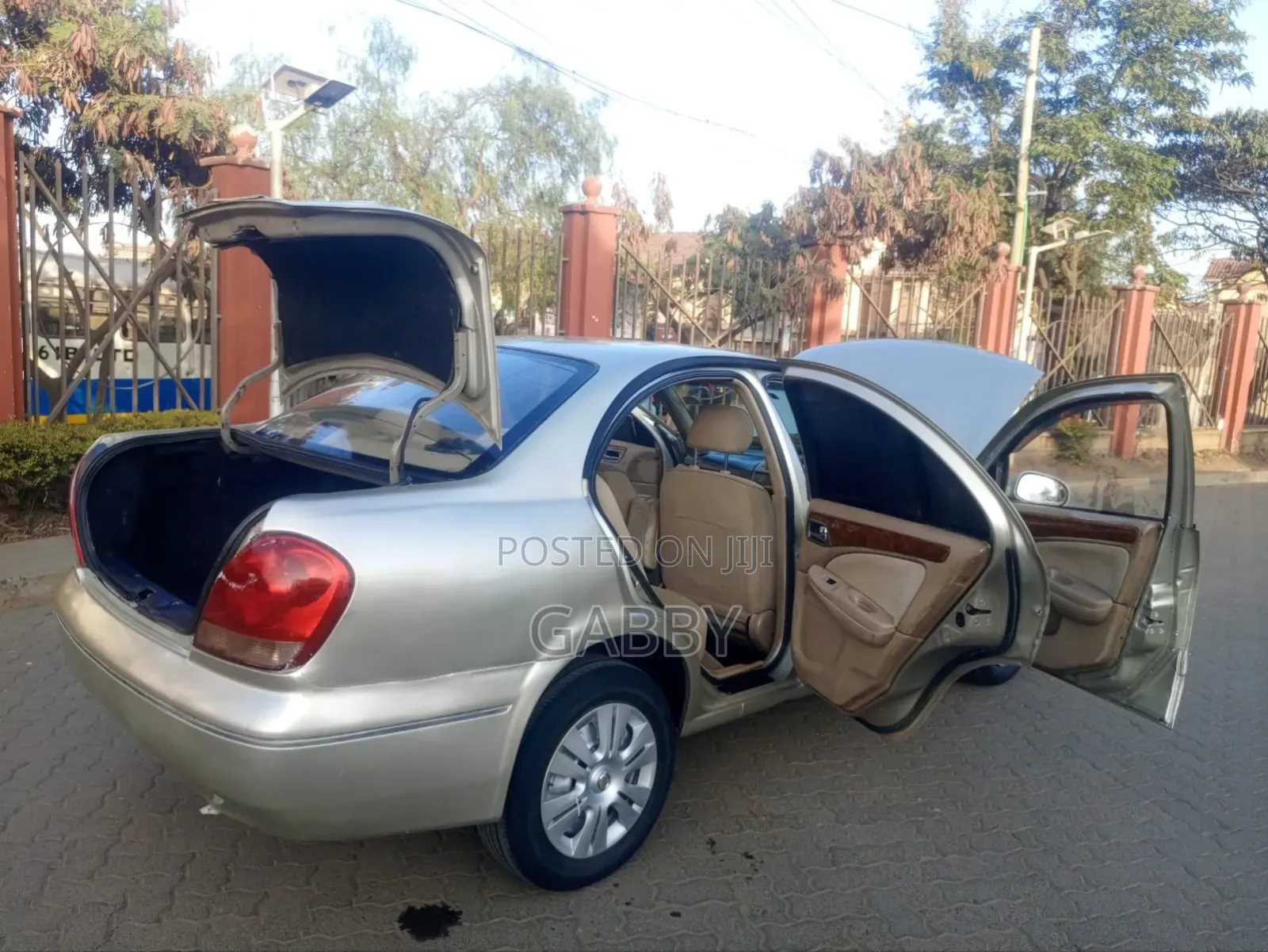 Nissan Bluebird 2005 Gold