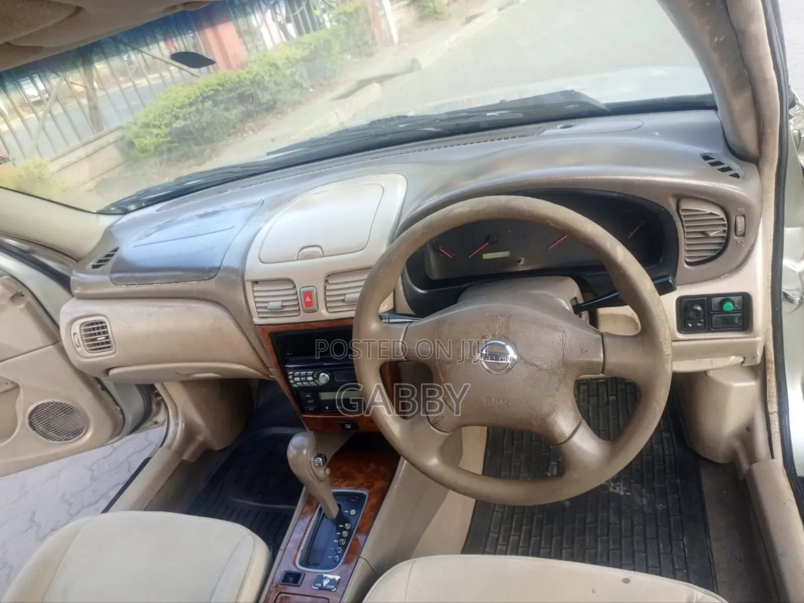 Nissan Bluebird 2005 Gold