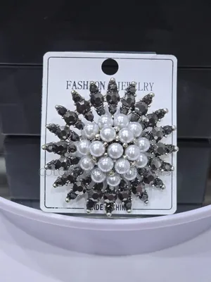Luxe Pearl Bloom Pin